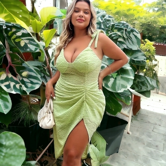 2XL • Textured Ruched Self Tie Cami Bodycon Dress - Picture 4 of 9